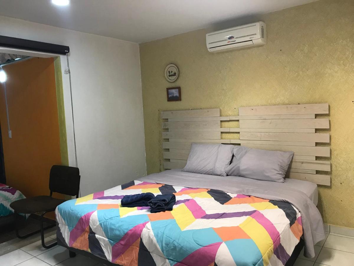 Casa D Miros Familias , Grupos Y Empresas Max 20 P Hotel Guadalajara Buitenkant foto