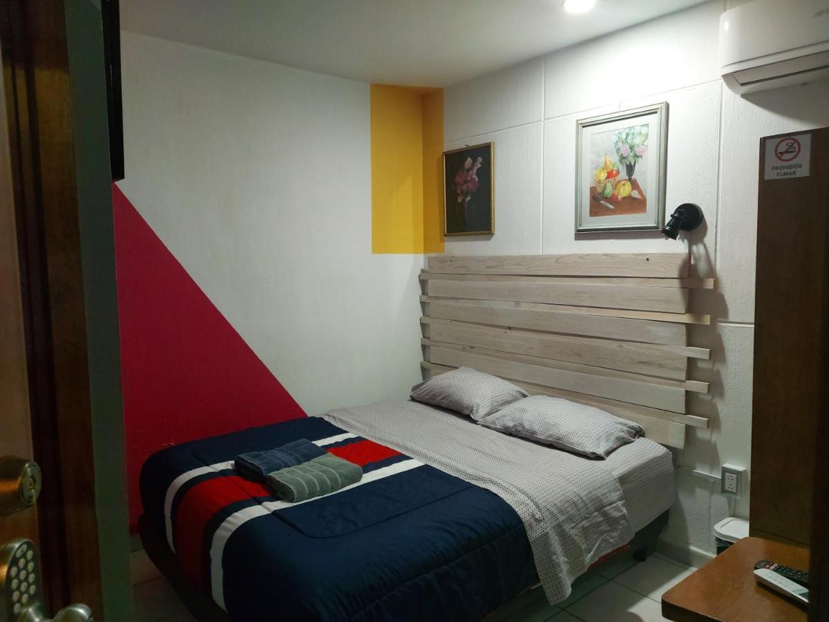 Casa D Miros Familias , Grupos Y Empresas Max 20 P Hotel Guadalajara Buitenkant foto